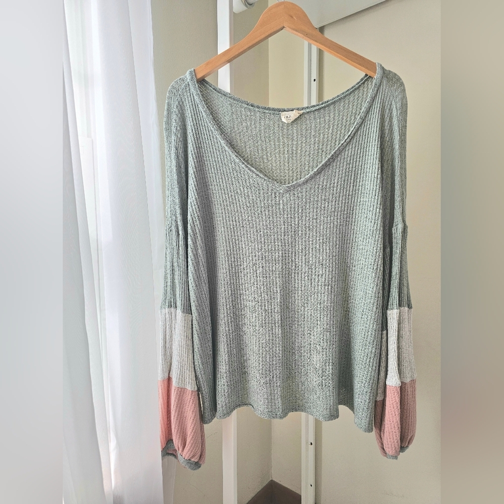 Colorblock Waffleknit Oversized Bubble Sleeve Top